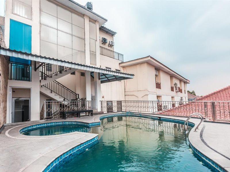 Oyo 1667 Wisma Lux Barkah Jakarta Piscină foto