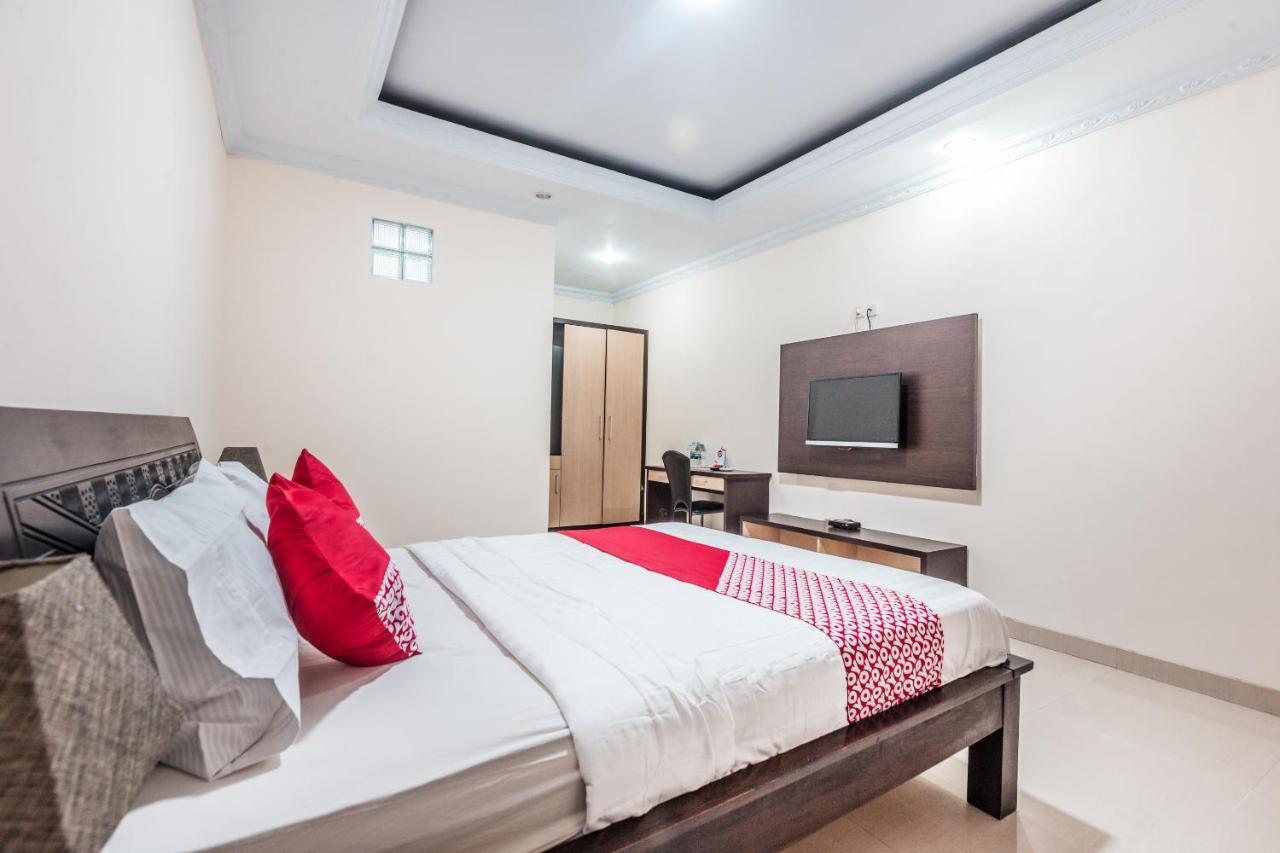 Oyo 1667 Wisma Lux Barkah Jakarta Cameră foto
